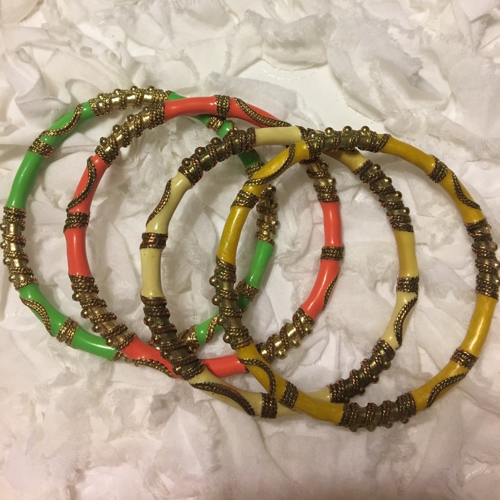 Multi colored bangle set - Picture 2 of 3